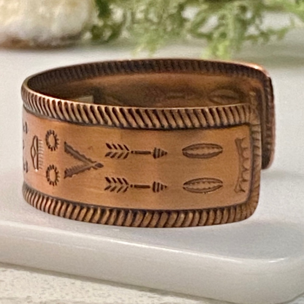 Vintage Storyteller Bell Trading Post Copper Cuff Bracelet - Handmade - Picture 7 of 13